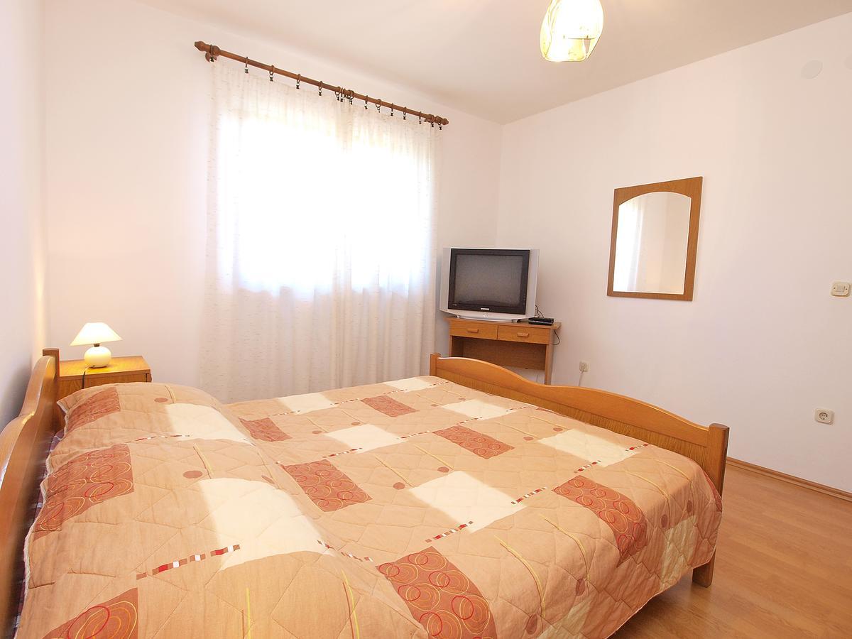 Mate 909 Apartment